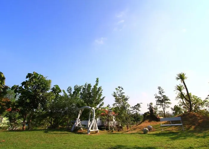 Baanrai Areeya โรงแรม