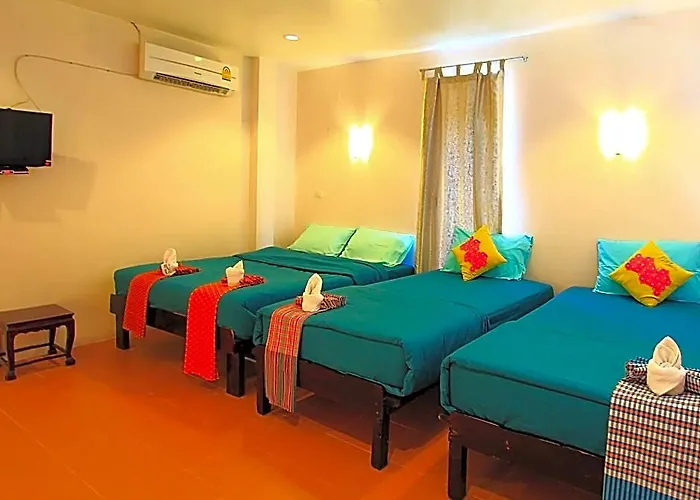 โรงแรม Baanrai Areeya สวนผึ้ง