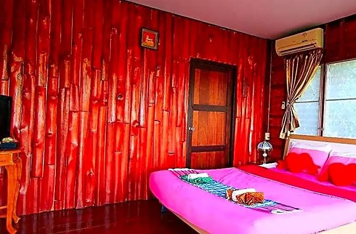 Baanrai Areeya โรงแรม