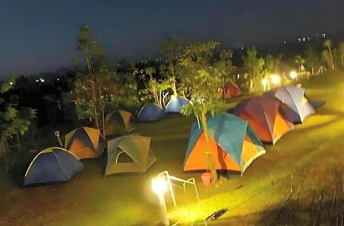 โรงแรม Baanrai Areeya